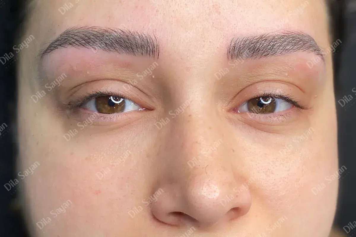 Microblading uygulamasından bir kare